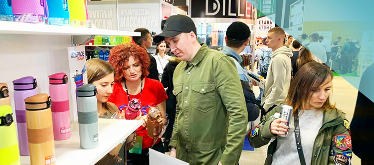 国产水杯品牌迈出国门，2121非凡再现俄罗斯展会